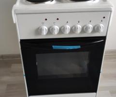 Электрическая плита новая