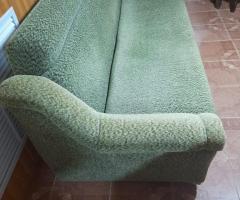 Продается диван и два кресла