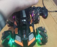 Машинка на пульте управления