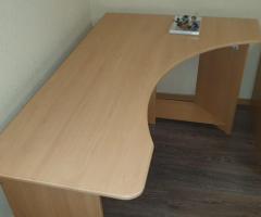 Стол письменный